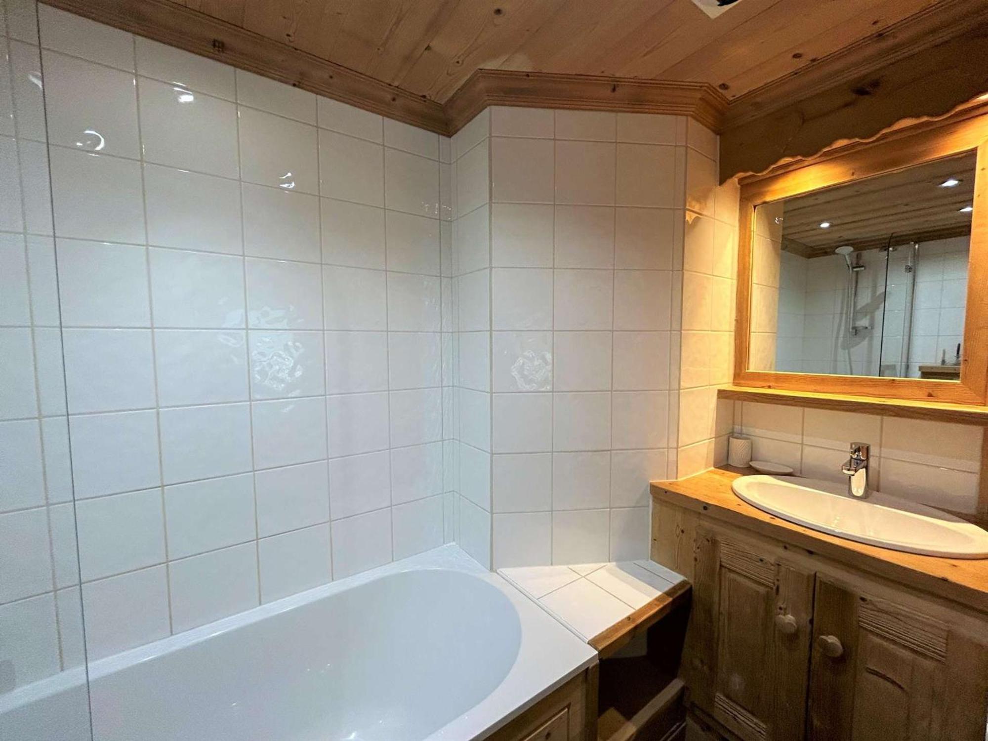 Appartement 4 Pieces Ski Aux Pieds, Cheminee, Piscine, Meribel, 6-8 Pers - Fr-1-180-177 Экстерьер фото